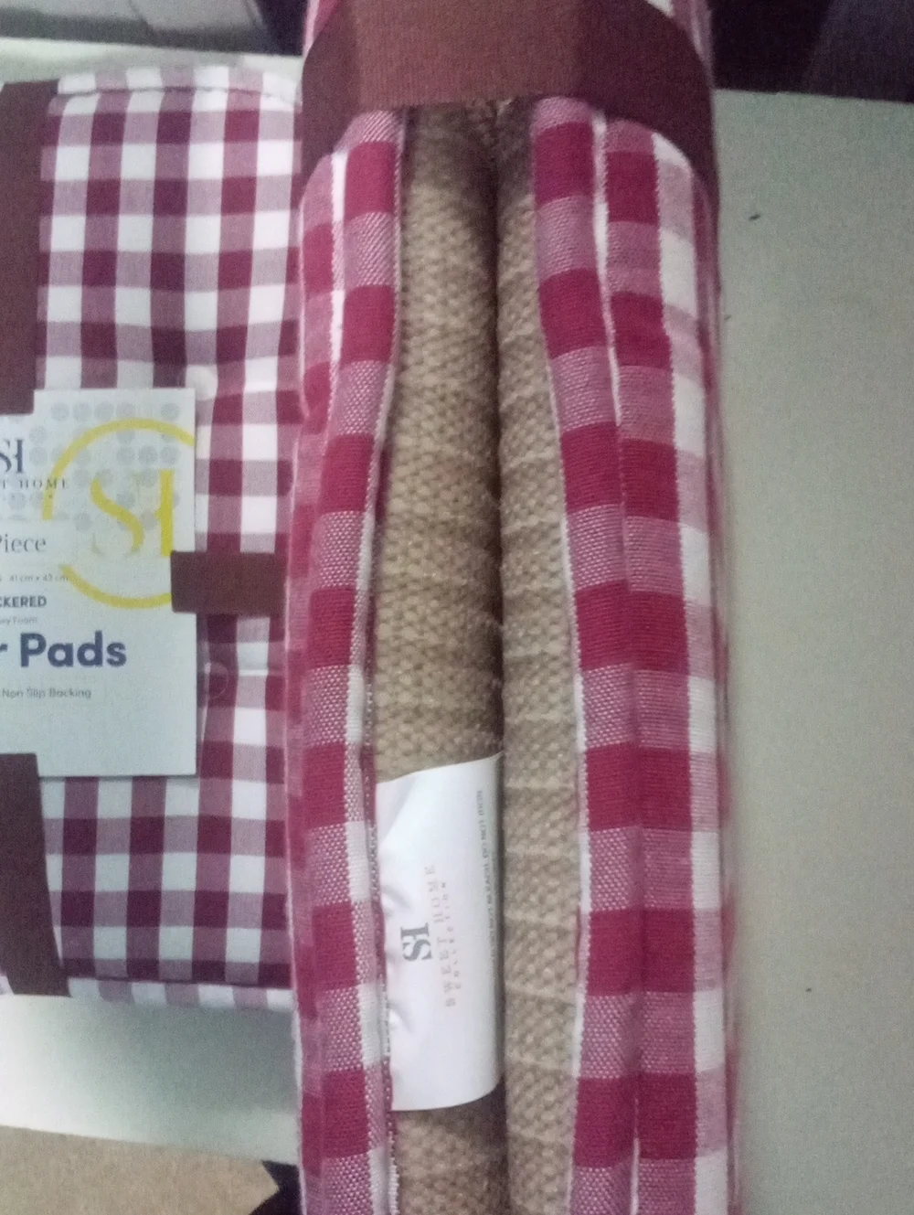 2 Packages Checkered Chair Pads NWT $193.98 Red and White (2-Pack)